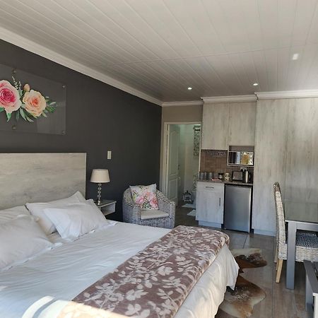 Ferienwohnung Schnehage Self Catering Bloemfontein Exterior foto