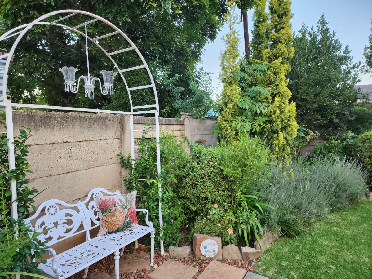 Ferienwohnung Schnehage Self Catering Bloemfontein Exterior foto